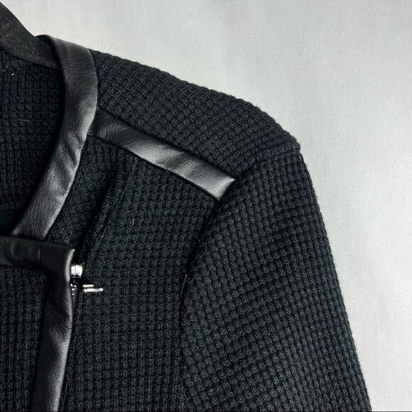 ANN TAYLOR Zippered Black Jacket NWT in Small Petite - Picture 4 of 6